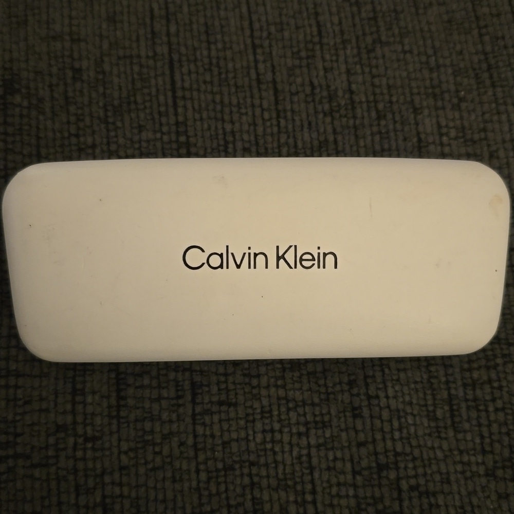 CALVIN KLEIN Womens eye glasses case hinged EUC